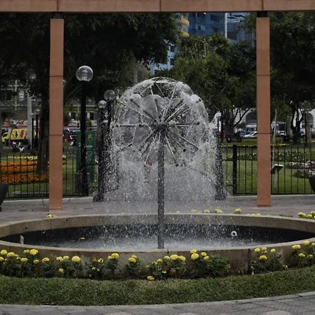 Appartamento Hab Pequena Bano Compartido La Paz 4 Distretto di Distretto di Lima Esterno foto