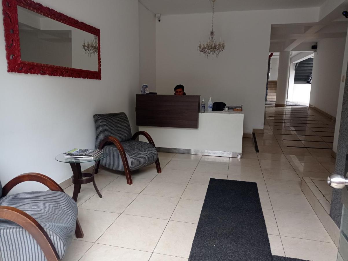 Appartamento Hab Pequena Bano Compartido La Paz 4 Distretto di Distretto di Lima Esterno foto